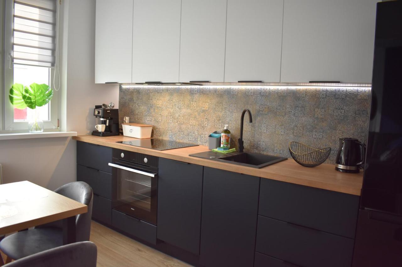 Apartament W Centrum Przy Parku Na Wyspie 피와 외부 사진
