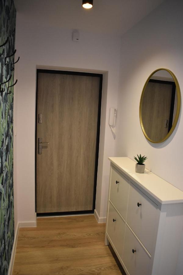 Apartament W Centrum Przy Parku Na Wyspie 피와 외부 사진
